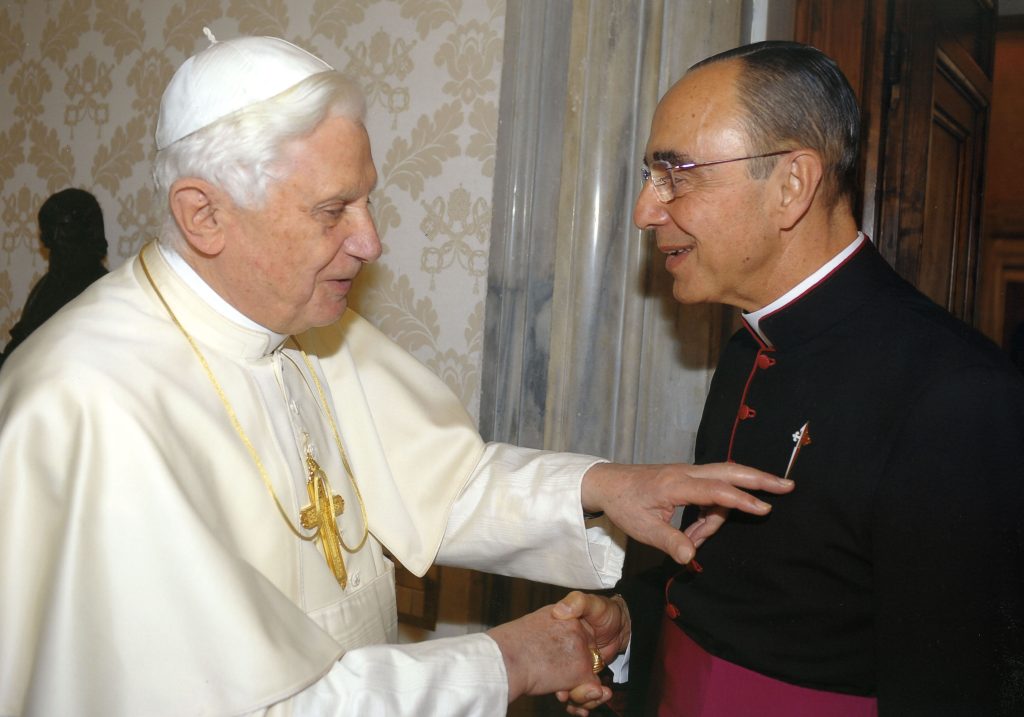 Bento XVI y Mons. Joao Clá